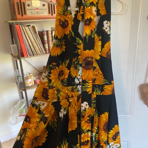 Unique Vintage halter swing dress - Picture 3 of 3